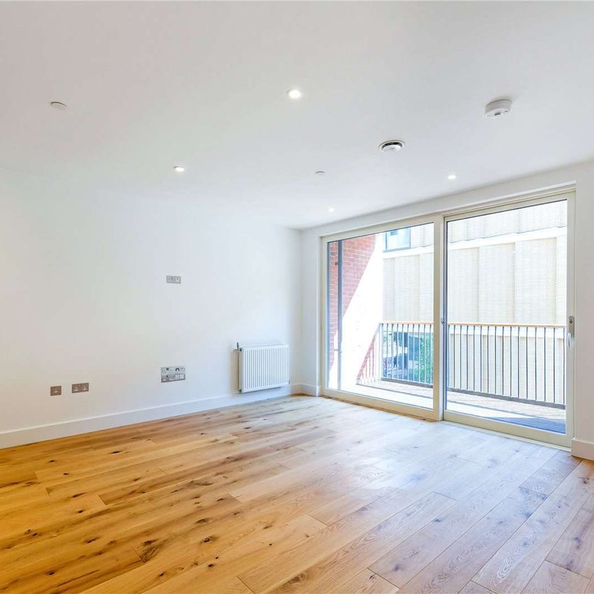 A modern one bedroom apartment - Photo 1