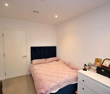 Old Trafford, M17 - Photo 3