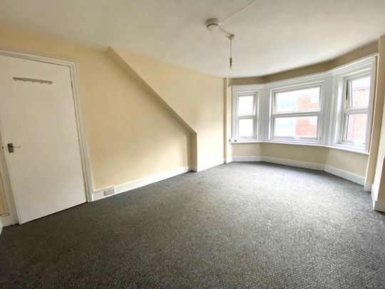 1 bed apartment to rent in Milward Road, Hastings, TN34 - Photo 1