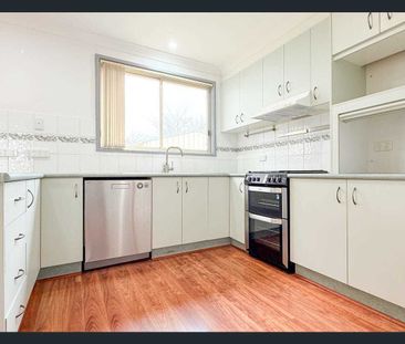 Modern 3-Bedroom Home - Photo 5