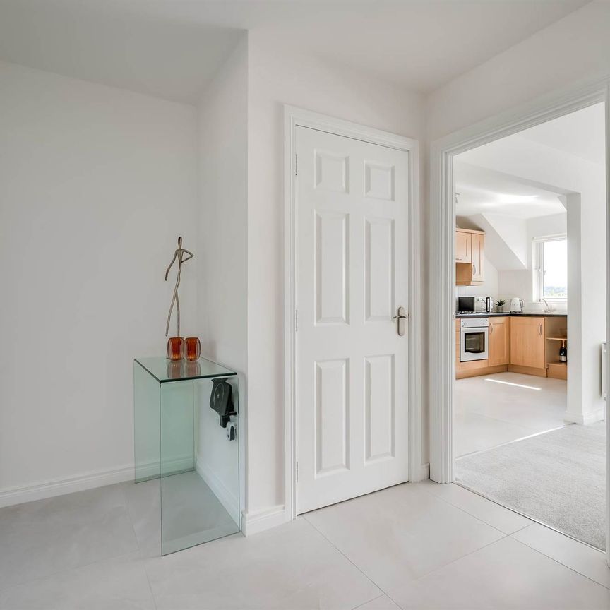 10 Park View, BELFAST, BT8 7SQ - Photo 1