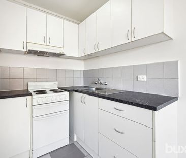 Neat and Tidy One Bedroom - Photo 6