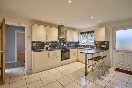 68 Ballynoe Gardens, Bangor, BT19 1SA - Photo 5