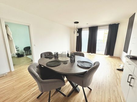 BALKONTRAUM | HELLE 2 ZIMMER | HOCHWERTIGE AUSSTATTUNG | TOPLAGE - Photo 2