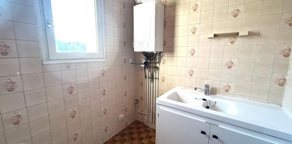 Location Appartement 1 pièce 32m² ST ETIENNE 42000 - Photo 2