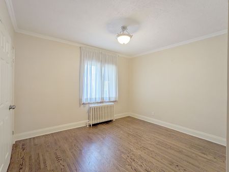 For Lease - 95 Chatsworth Drive Unit# Upper, Toronto, Ontario - Photo 4