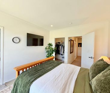 Townhouse in Prime Robina Location Beside Greenheart Park with wate... - Photo 5