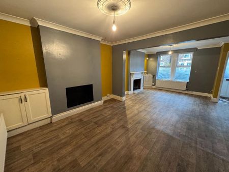 3 bedroom terraced house to rent - Photo 2