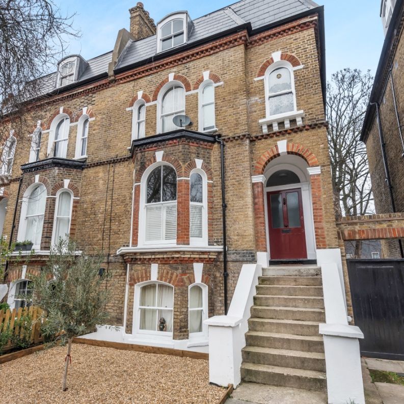 Loughborough Road, London, SW9 - Photo 1