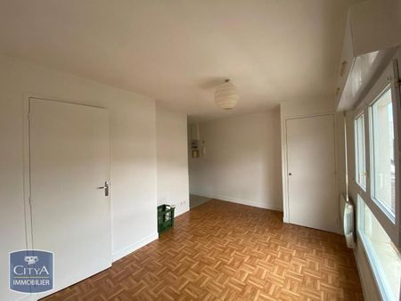 Location Appartement 1 pièce 17m² POITIERS 86000 - Photo 4