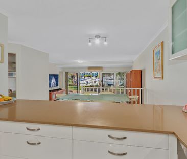 GROUND FLOOR UNIT + MARINA BERTH - Photo 2