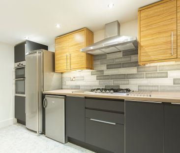 Archery Terrace, Hyde Park, Leeds - Photo 4