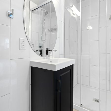 68 Sweetland Avenue - 3C - Photo 3