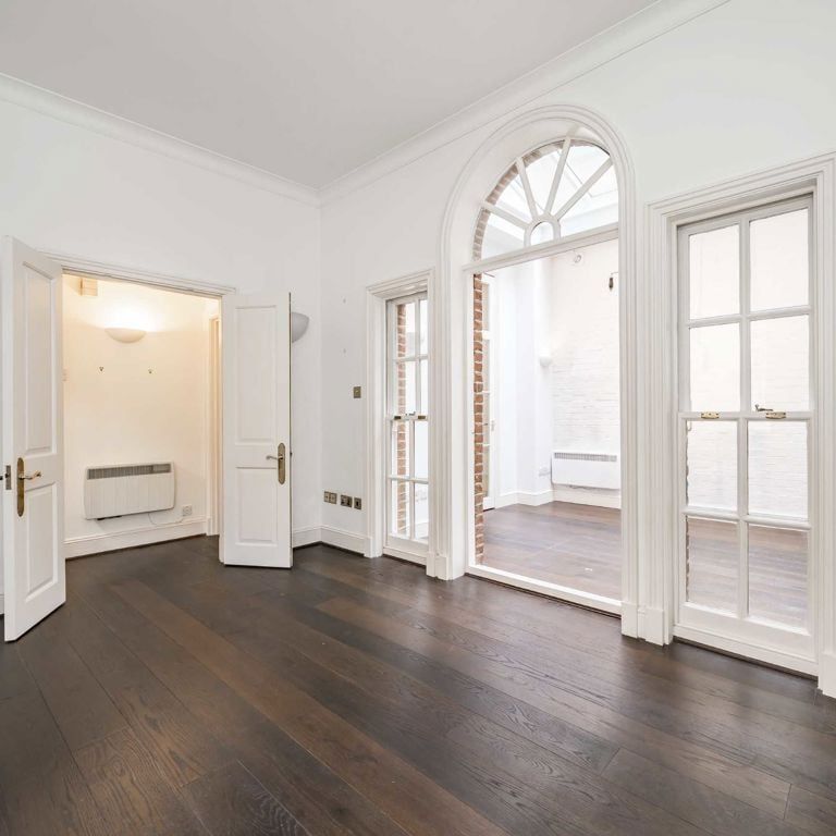 Bruton Place, Mayfair, W1J - Photo 1