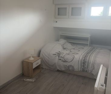 Location Appartement 1 pièce 9m² CHOISY LE ROI 94600 - Photo 2