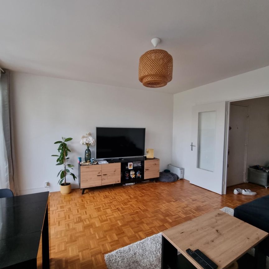 Location Appartement 2 pièces 53m² VILLECRESNES 94440 - Photo 1