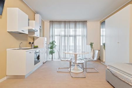 Via Luciano Manara, Milan, Lombardy 20122 - Photo 4