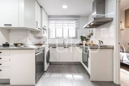 5 room luxury Apartment for rent in Barcelona, Catalonia - Photo 2