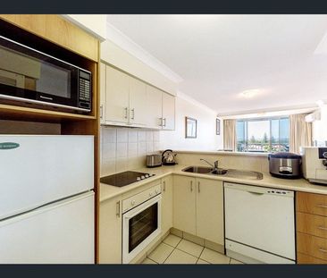 Fully Furnished Spacious Apartment with 2 Balconies&comma; Pool&com... - Photo 5