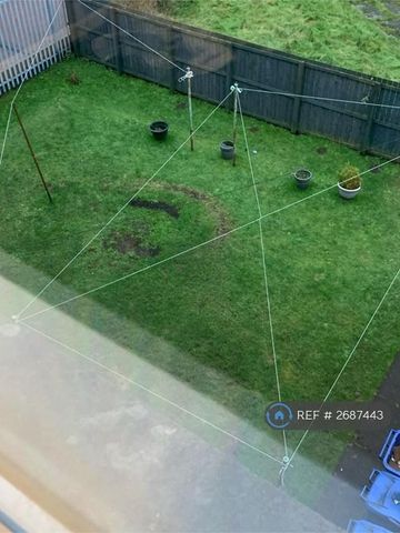 3 bedroom flat to rent - Photo 5