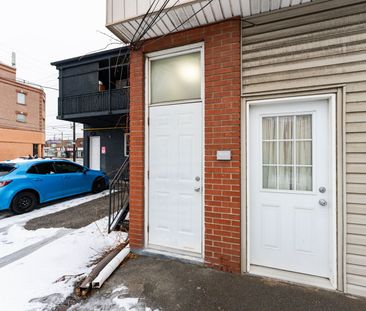 For Lease - 713 The Queensway N/A Unit# #Rear, Toronto, Ontario - Photo 4