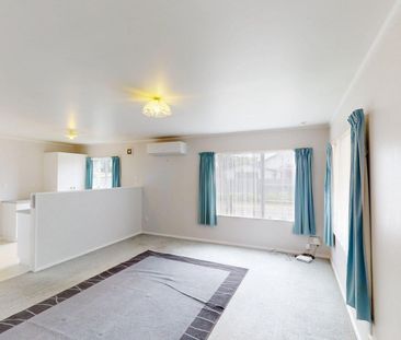 Levin - 2 Bedrooms - Photo 2