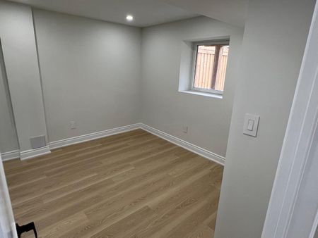 For Lease - 888 Rexton Drive Unit# Bsmt, Oshawa, Ontario - Photo 5