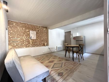 Location Appartement 1 pièce 33m² - Photo 2