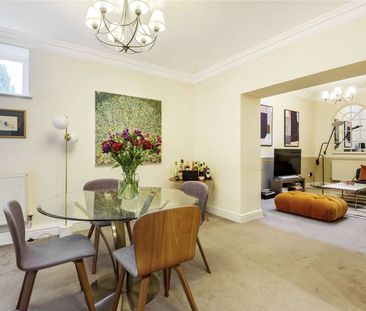 A charming three bedroom home in the heart of Sunningdale. - Photo 1