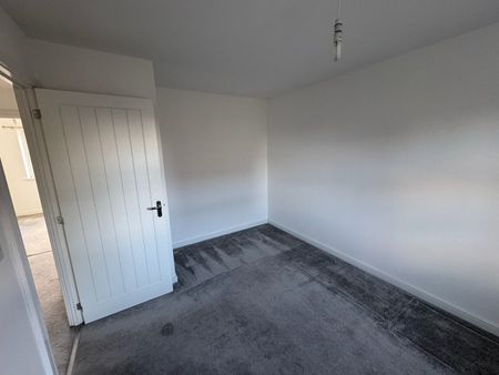 4 Bed Semi-Detached House, Merchant Avenue, NG8 - Photo 3