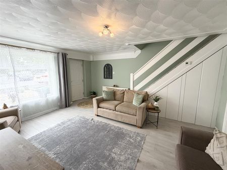 Anderson Close, Irby - Photo 2