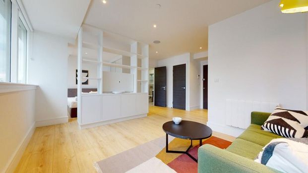 Studio to rent - Photo 1