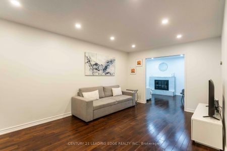 For Lease - 49 Harringay Crescent, Toronto, Ontario - Photo 4