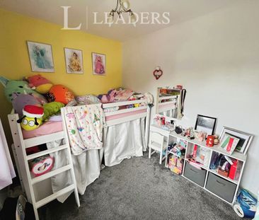 3 bedroom house to rent Bay View Crescent, Little Oakley, CO12 - Photo 2