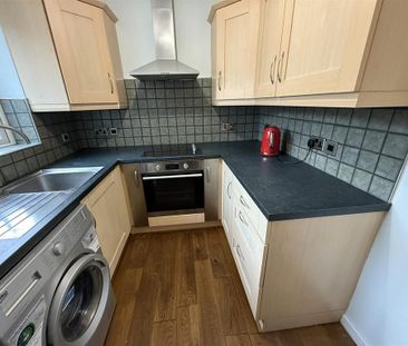 2 bedroom apartment to rent - Photo 2