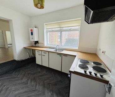 2 bedroom flat to rent - Photo 3