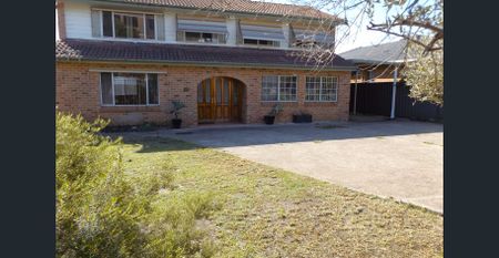 Convenient Living in Prime Moorebank Location! - Photo 5