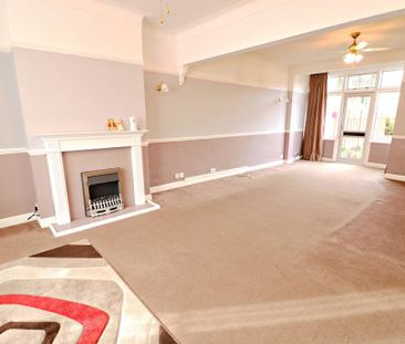 3 bedroom terraced house to rent - Photo 1