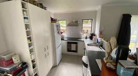 Great Family Home - Photo 4