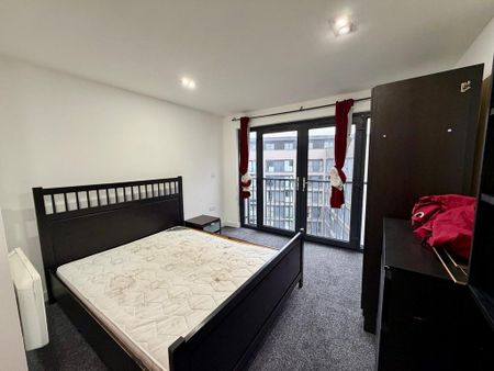 2 bedroom flat to rent - Photo 4