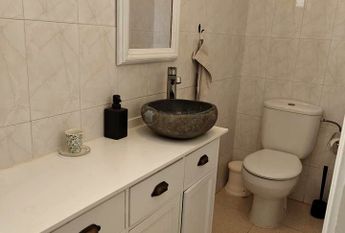 For Rental: 2-Bedroom Semi-Detached House in Las Rosas