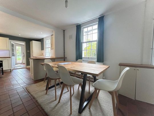 3 bedroom semi-detached house to rent - Photo 1