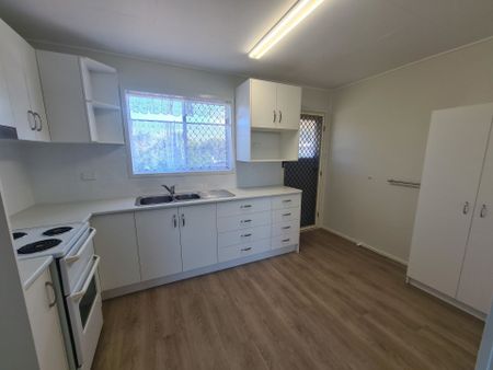 Renovated Unit - Suit Mature Aged - Photo 4