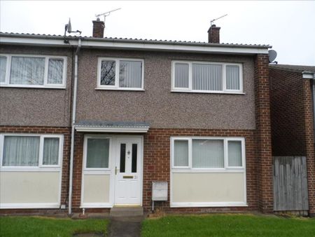 3 bed terraced house to rent in NE63 - Photo 2