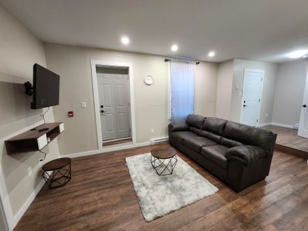 24 Paddock - U3 Furnished Unit - Photo 3