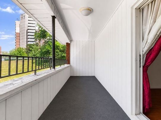 For Lease - 149 Nelson Street Unit# Main, Toronto, Ontario - Photo 1