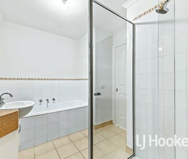 Light, Bright & Convenient Two-Bedroom Home - Photo 6