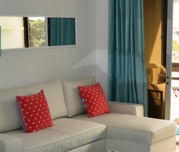 Nice refurbished apartment in the center of Estoril - Photo 2