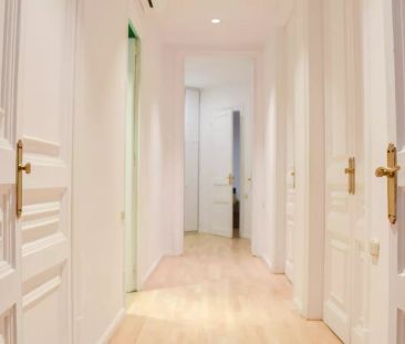 Room in a shared 10-bedroom apartment for rent in la Dreta de l'Eix... - Foto 3