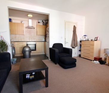 2 Bed Flat, Oxford Road, RG30 - Photo 1